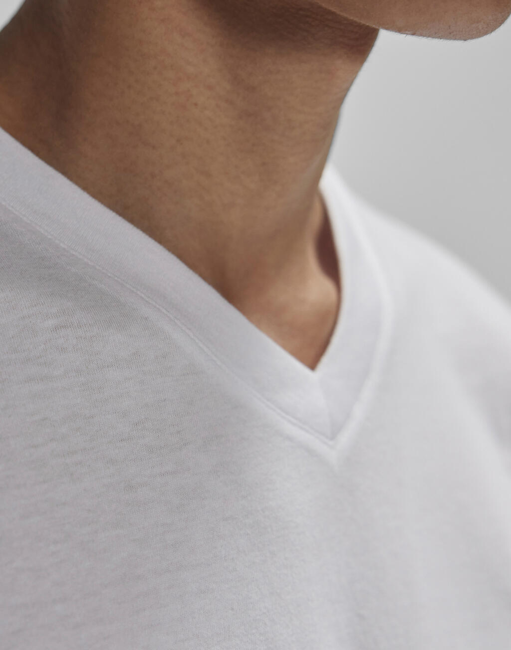 #E150 V T-Shirt imagen 4