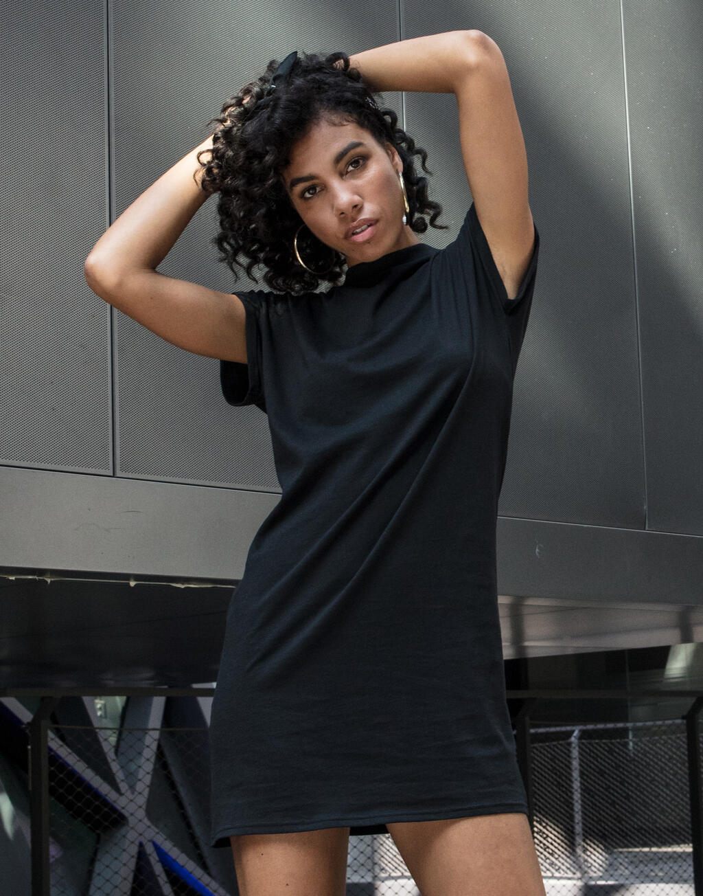 Ladies Turtle Extended Shoulder Dress imagen 1