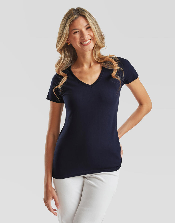 Camiseta cuello V Valueweight corte femenino