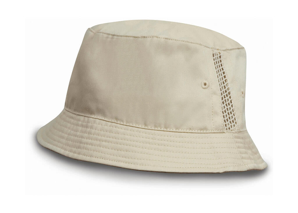 Sporty Hat with Mesh Panels imagen 3