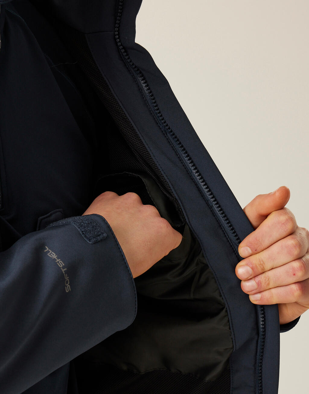 Repeller Lined Hooded Softshell imagen 7
