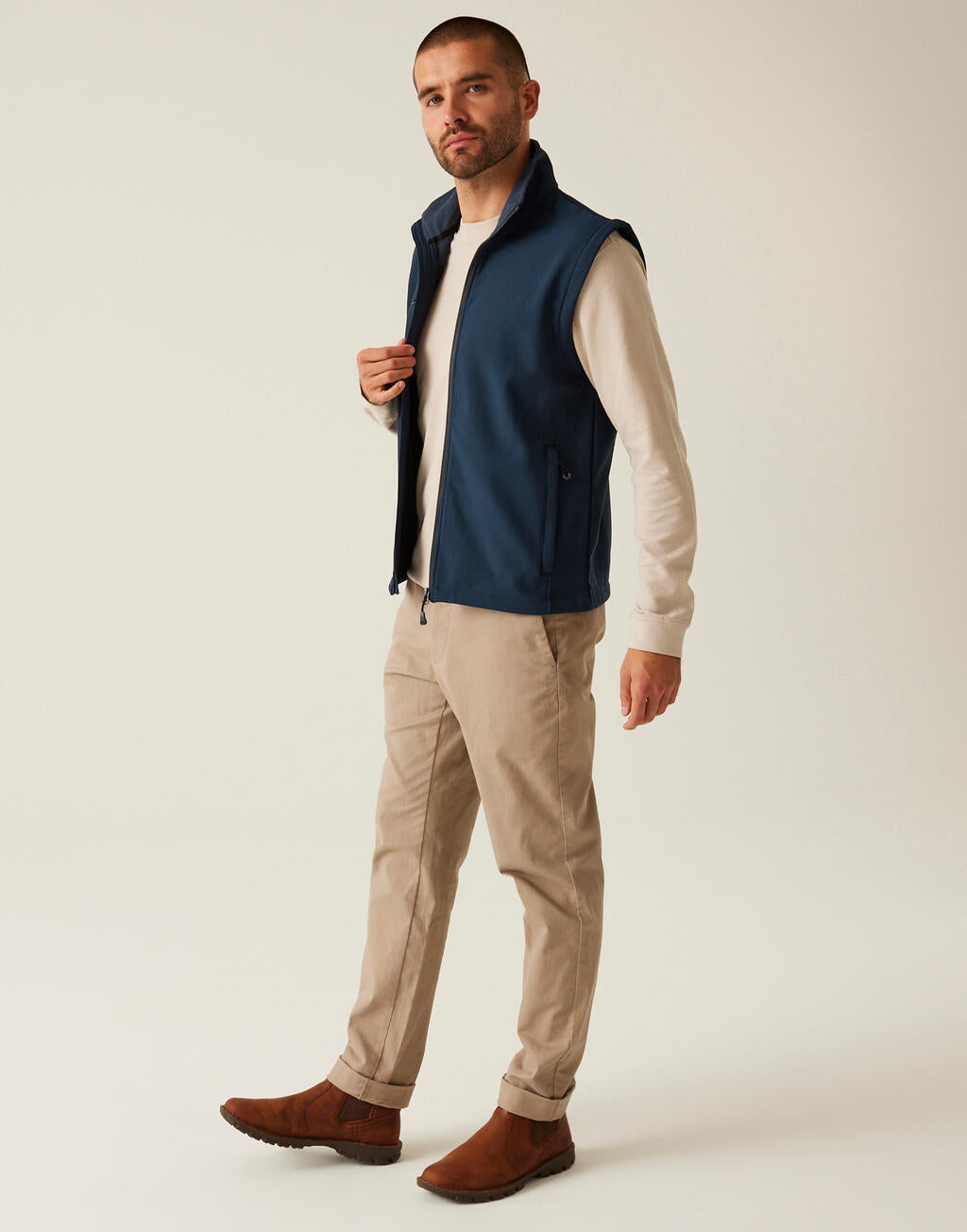 Honestly Made Recycled Softshell Bodywarmer imagen 4
