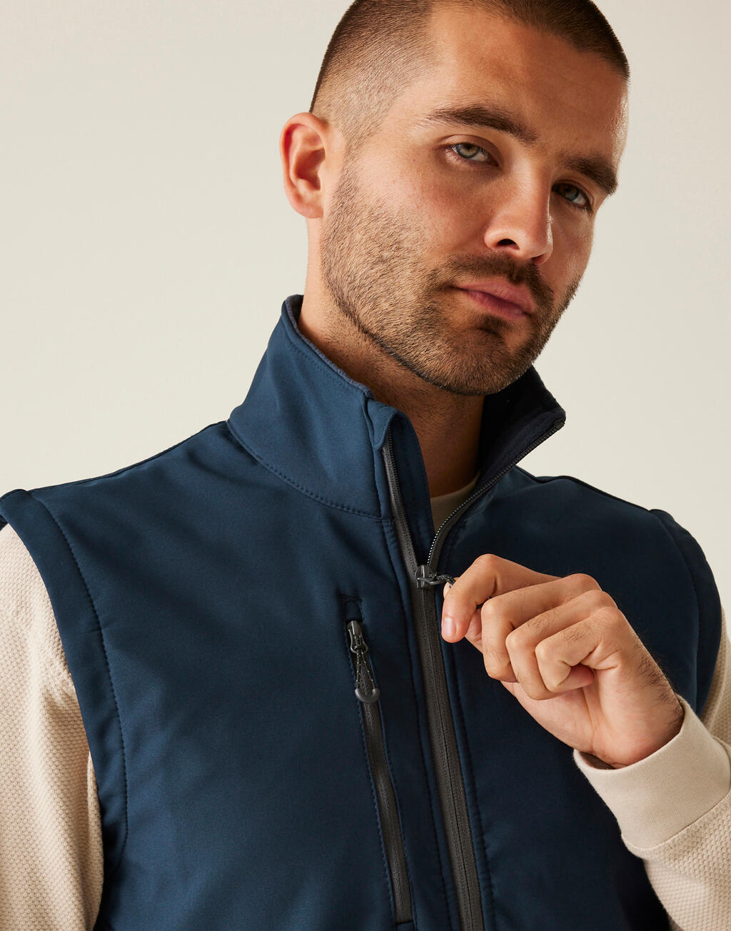 Honestly Made Recycled Softshell Bodywarmer imagen 5